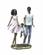 Estatueta Família Casal Negro com 1 Filho Resina 25cm - Espressione Estatueta Família Casal Negro com 1 Filho Resina 25cm - Espressione