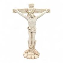 Estátueta Jesus na Cruz de Resina Branca Fé no Seu Lar 15 cm