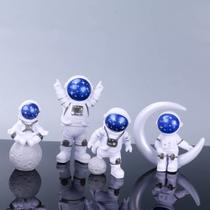 Estatuetas de astronauta Cake Topper LUOZZY Outer Space, 4 unidades