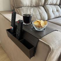 Esteira Suporte Porta Copos Braço Sofá Apoio Cerveja Kit 2un Cor Marrom Tabaco Esteira Suporte Porta Copos Braço Sofá Apoio Cerveja Kit 2un Cor Marrom Tabaco