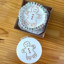 Estêncil Diananicy Nº 388 - Stencil Gingerman Gingerbread Redondo para Decoração de Bolos e Doces Estêncil Diananicy Nº 388 - Stencil Gingerman Gingerbread Redondo para Decoração de Bolos e Doces
