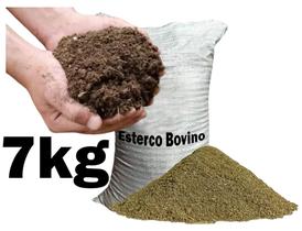 Esterco bovino curtido puro sem terra para hortas de verduras, plantas e jardins Esterco bovino curtido puro sem terra para hortas de verduras, plantas e jardins