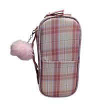 Estojo Box Grande Escolar Xadrez Rosa com Pompom Alça Organizador Lápis Colorido Fofo Materia Caneta