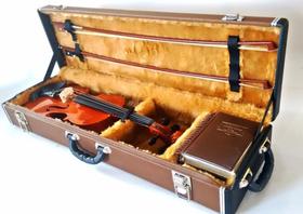 Estojo Case Para Violino 4/4 Porta Bíblia E Hinário Kromus cor Marrom
