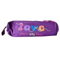 Estojo Escolar Love Feminina Roxo Simples Clio MF24590 Estojo Escolar Love Feminina Roxo Simples Clio MF24590