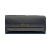 Estojo formato carteira de material sintético Estojo formato carteira de material sintético