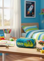 Estojo infantil Puket Triplo Jacaré Relax Azul Petróleo Estojo infantil Puket Triplo Jacaré Relax Azul Petróleo