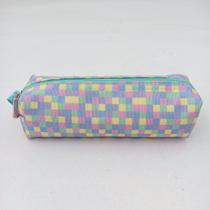 Estojo Médio Xadrezinho Estamparia - Fizz / Material Escolar / Papelaria / Estojos