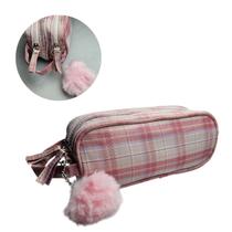 Estojo Necessaire Duplo Xadrez Rosa com Pompom Escolar Maquiagem Aula Zíper Lápis Caneta Grande Estojo Necessaire Duplo Xadrez Rosa com Pompom Escolar Maquiagem Aula Zíper Lápis Caneta Grande