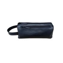 Estojo/Necessaire unissex RMarqCollection material couro, forrado e fecho zíper