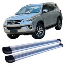 Estribo Hilux SW4 2016 a 2024 Anodizado