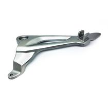 Estribo Suporte Pedaleira Bacalhau Apoio Moto Honda Titan 150 Esd 2009 2010 2011 2012 2013 Lado Esquerdo Marca Elo Estribo Suporte Pedaleira Bacalhau Apoio Moto Honda Titan 150 Esd 2009 2010 2011 2012 2013 Lado Esquerdo Marca Elo