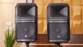 EV EVIVA 12P Caixa Ativa Portátil ElectroVoice 12 POL 1000 W Bivolt - 3 Anos de Garantia EV EVIVA 12P Caixa Ativa Portátil ElectroVoice 12 POL 1000 W Bivolt - 3 Anos de Garantia