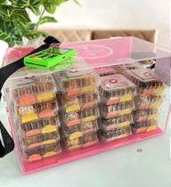 Expositor Acrílico Rosa para 40 Caixinhas da Felicidade, Bolo no Pote e Copos - Ideal para Festas Expositor Acrílico Rosa para 40 Caixinhas da Felicidade, Bolo no Pote e Copos - Ideal para Festas