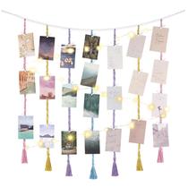 Expositor fotográfico suspenso em macramê, decoração de parede, mono com luzes de corda Expositor fotográfico suspenso em macramê, decoração de parede, mono com luzes de corda