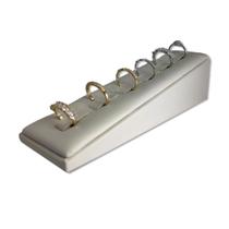 Expositor Prancha 6 aneis Forrado Off White Expositor Prancha 6 aneis Forrado Off White