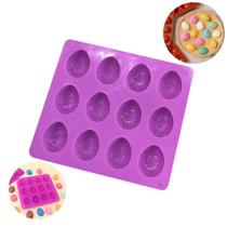 Expresse sua criatividade na produção de deliciosos doces e balas com estes moldes de silicone de alta qualidade. Com design de letras variadas, você