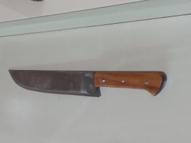 Faca artesanal rústica de aço de serra