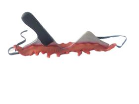 Faca na Garganta Brincadeira Pegadinha Carnaval Halloween