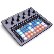 Faixas de amostra de Sampler e Groovebox Novation Circuit Rhythm 8