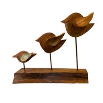 Família de passarinhos de madeira maciça artesanal feito a mão para decoração e mesa posta