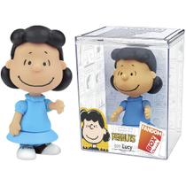 Fandom Box 029 Lucy Snoopy Peanuts Com Acrílico Expositor - Líder Brinquedos