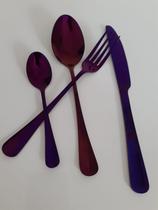 Faqueiro Inox Com 16 Peças Talheres Na Cor Roxo / Purple Faqueiro Inox Com 16 Peças Talheres Na Cor Roxo / Purple