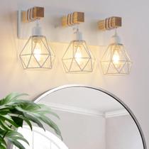Farmhouse Vanity Light VBitMn, 3 luzes, madeira branca, metal Farmhouse Vanity Light VBitMn, 3 luzes, madeira branca, metal