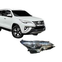 Farol Toyota Hilux Sw4 2016 a 2019 Elétrico Led Direito Farol Toyota Hilux Sw4 2016 a 2019 Elétrico Led Direito