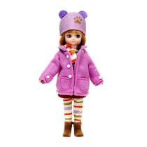 Fashion Doll Lottie Autumn Leaves com roupas para crianças de 6 anos ou mais