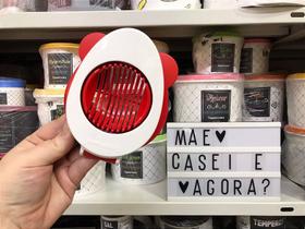 Fatiador de Ovo Tupperware - Cortador Vermelho e Branco