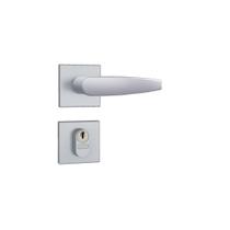 Fechadura para porta externa stam 803/33 c/cilindro acetinada fosco quadrada 40mm Fechadura para porta externa stam 803/33 c/cilindro acetinada fosco quadrada 40mm