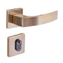 Fechadura Quadratta Curva Externa de Bronze Latonado - 74319 - ALIANÇA