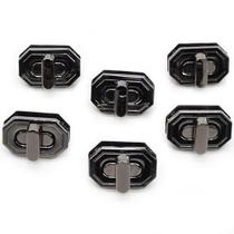 Fecho de Metal Retangular 2,8x1,8cm - 6 Unidades