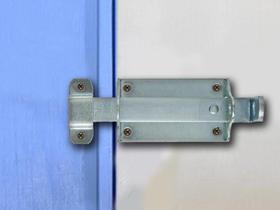 Fecho ferrolho trinco chato zincado n.1 1/ 2 para portão de acesso encaixe de cadeado metal sales