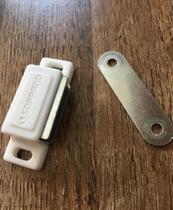 Fecho Magnético Porta Guarda Roupa E Armário Branco 40 Peça