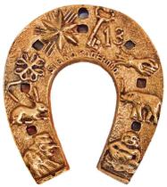 Ferradura Amuleto De Parede Da Sorte De Resina Cor Dourada