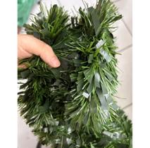 Festão Verde Militar Duas Espessuras Decoração Natal 2 Metro/5 Metros Festão Verde Militar Duas Espessuras Decoração Natal 2 Metro/5 Metros