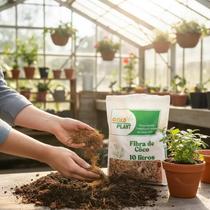 Fibra de Coco curta para Plantio Hortas Plantas Orquideas Jardim 10 Litros Gold Plant Fibra de Coco curta para Plantio Hortas Plantas Orquideas Jardim 10 Litros Gold Plant