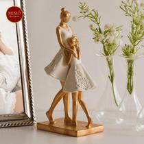 FIGURA DECORATIVA RESINA FAMÍLIA BRANCO 10x7x20cm
