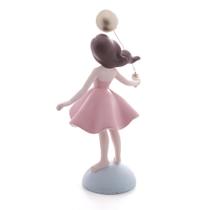 Figura Decorativa Wolff Boneca com Balão Dourado 22cm Figura Decorativa Wolff Boneca com Balão Dourado 22cm