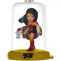 Figura Domez DC Wonder Woman Chase Liga da Justiça Sunny