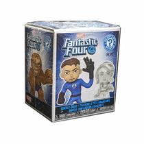 Figuras multicoloridas de Mystery Minis Funko Fantastic Four