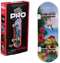 Fingerboard Tech Deck April Pro Series - Com Estojo de Armazenamento (6+ anos)