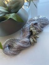 Fio de seda e pirita