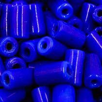 Firma de vidro azul escuro leitoso