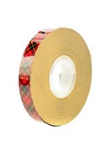 Fita adesiva de transferência 3M Scotch ATG 924 1,27 cm x 32,91 m Fita adesiva de transferência 3M Scotch ATG 924 1,27 cm x 32,91 m