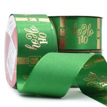 Fita de Cetim Natal Coleção Kids 38mm com 10 Metros - 657 Ho Ho Ho Verde Fita de Cetim Natal Coleção Kids 38mm com 10 Metros - 657 Ho Ho Ho Verde