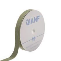 Fita decorativa QIANF Vintage Sage Green Velvet 2,5 cm x 23 m