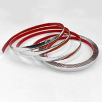 Fita Metalizada Auto Colante PVC 11mm p Decoração de Móveis e Paredes Prata 5M Fita Metalizada Auto Colante PVC 11mm p Decoração de Móveis e Paredes Prata 5M